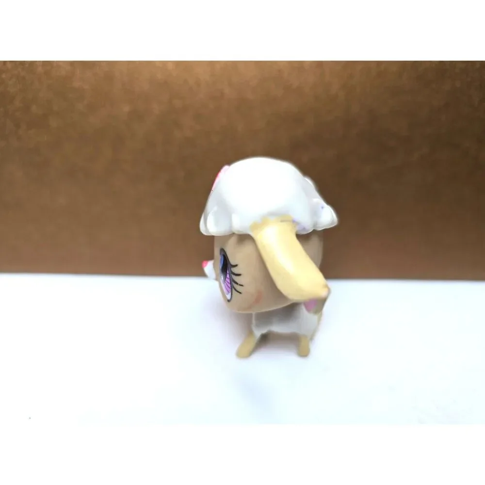 Littlest Pet Shop LPS Cuddliest Lamb Sheep Figure Pink Bow Purple Eyes Star